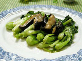 Cải xào nấm hương