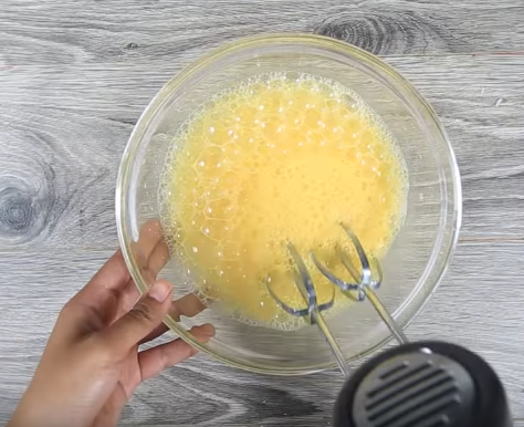 Càng ăn càng mê món bánh papparoti cà phê giòn tan bên ngoài, mềm mịn bên trong