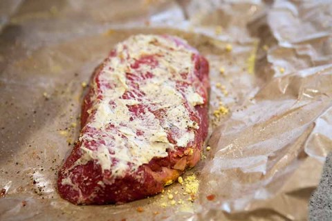 Càng cua đá hấp nhiều canxi cho con