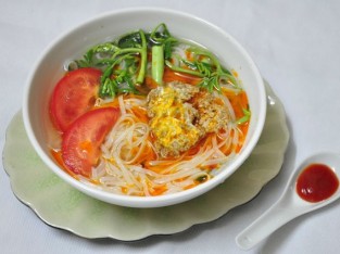 Canh bánh đa cua