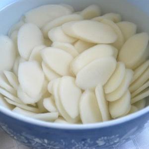 Cách làm canh bánh gạo kiểu Hàn