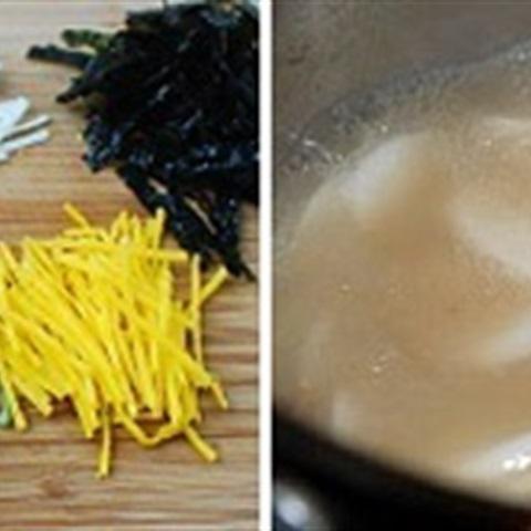 Cách làm canh bánh gạo kiểu Hàn