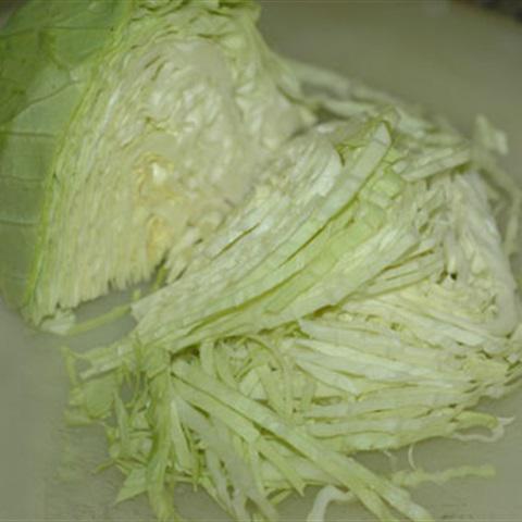 Cách làm canh bắp cải nấu sườn