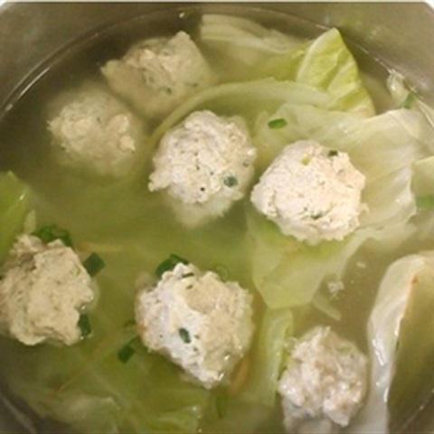 Cách làm canh bắp cải thịt viên