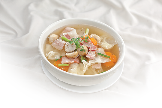 Canh bắp cải thịt xông khói