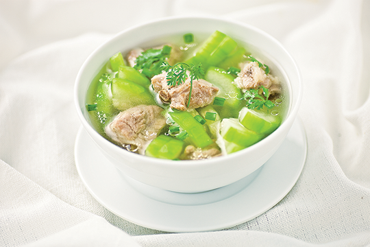 Canh bí đao nấu sườn non