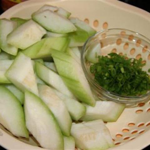 Cách làm canh bí đao tôm khô