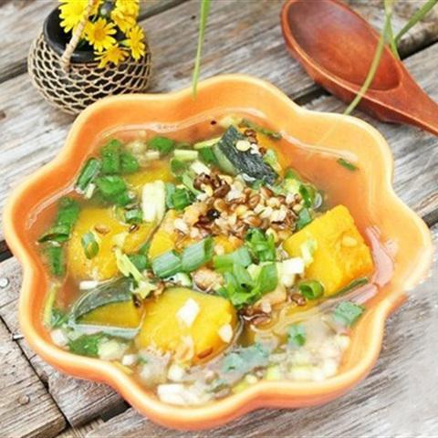 Cách làm canh bí đỏ đậu xanh