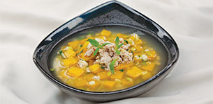 Canh bí đỏ đậu xanh