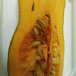 Cách làm canh bí đỏ nấu mọc