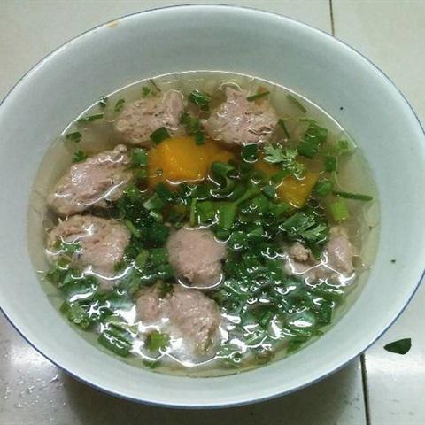 Cách làm canh bí đỏ nấu mọc