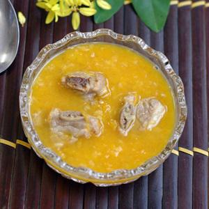 Cách làm canh bí đỏ nấu sườn