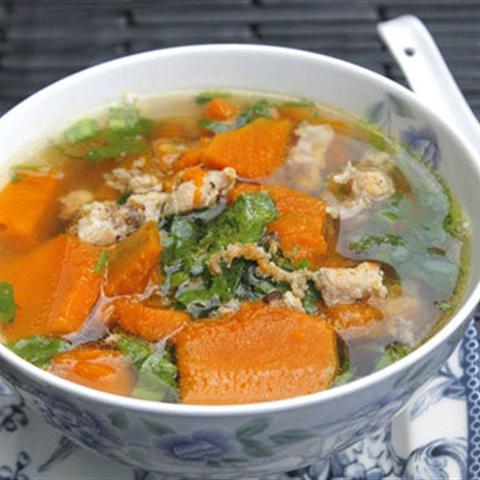 Cách làm canh bí đỏ nấu thịt nạc băm