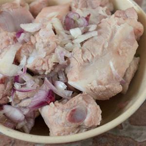 Cách làm canh bí nấu sườn