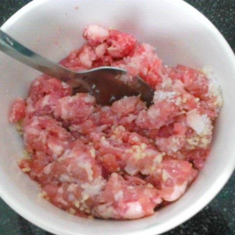 Cách làm canh bí nấu thịt viên