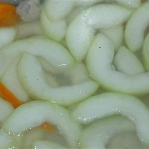 Cách làm canh bí nấu thịt viên