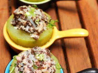 Canh bí nhồi thịt