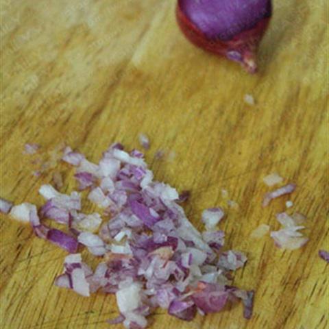 Cách làm canh bò viên nấu cà chua