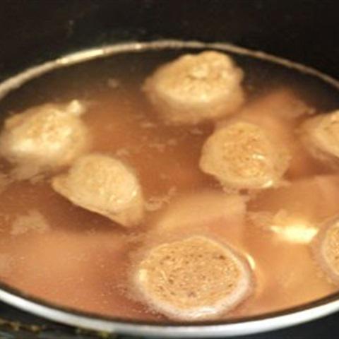 Cách làm canh bò viên nấu khoai môn
