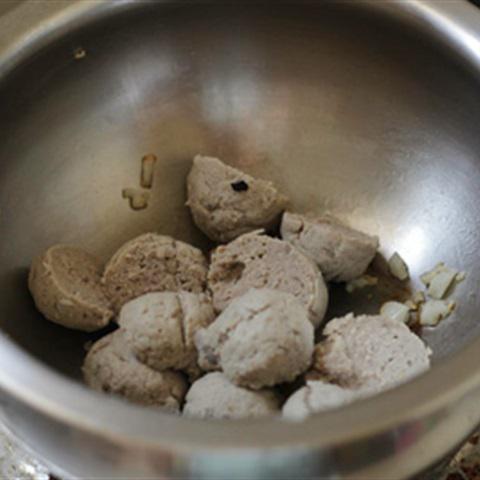 Cách làm canh bò viên thập cẩm