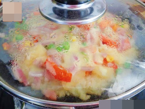 Canh cá chép nấu bo bo, bí đao  món ăn được phái đẹp ưa chuộng