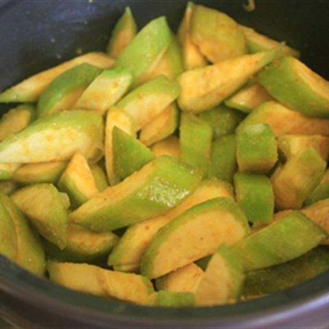 Cách làm canh cá chép nấu chuối xanh