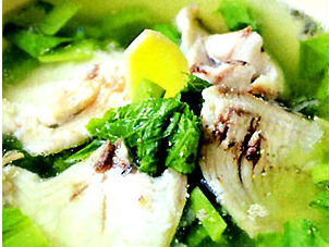 Canh cá lóc nấu cải bẹ xanh