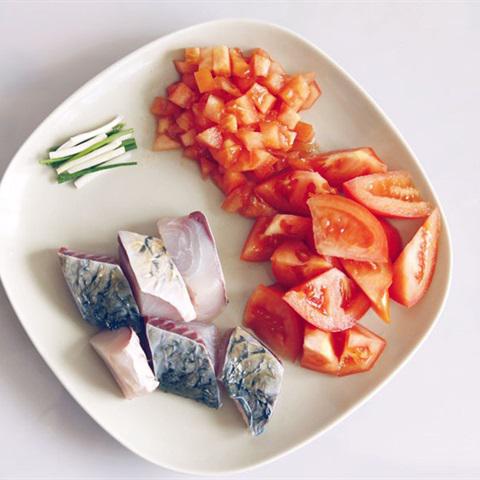 Cách làm canh cá nấu cà chua