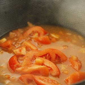 Cách làm canh cá nấu cà chua