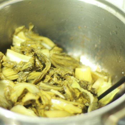 Cách làm canh cá nấu dưa chua