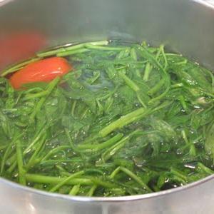 Canh cá rau muống