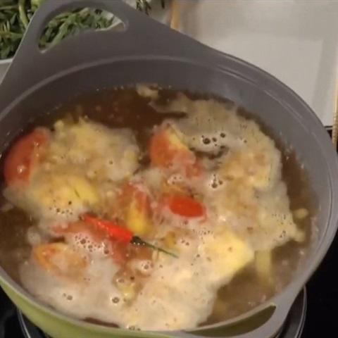 Cách làm canh cá rô rau nhút