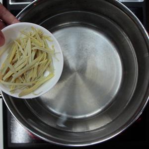 Cách làm canh cải bẹ xanh nấu gừng