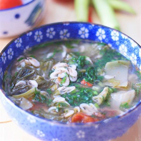 Cách làm canh cải chua nấu tép