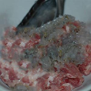 Cách làm canh cải cúc nấu thịt