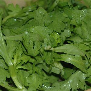 Cách làm canh cải cúc nấu thịt