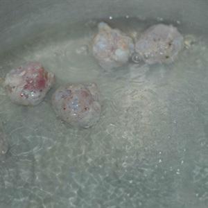 Cách làm canh cải cúc nấu thịt