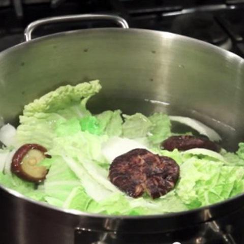 Cách làm canh cải thảo thịt viên