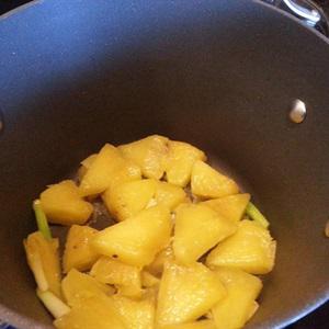 Cách làm canh chả cá nấu chua