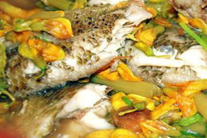 Canh chả cá nấu chua