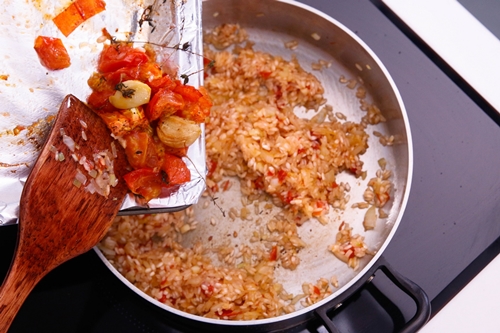 Canh chả cá nóng hổi kiểu Hàn cho ngày mưa lạnh