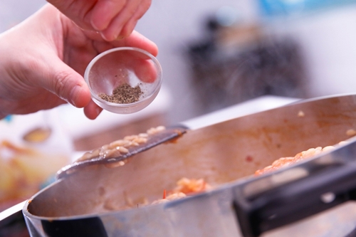 Canh chả cá nóng hổi kiểu Hàn cho ngày mưa lạnh