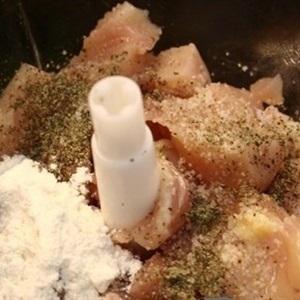 Cách làm canh chả gà rau củ