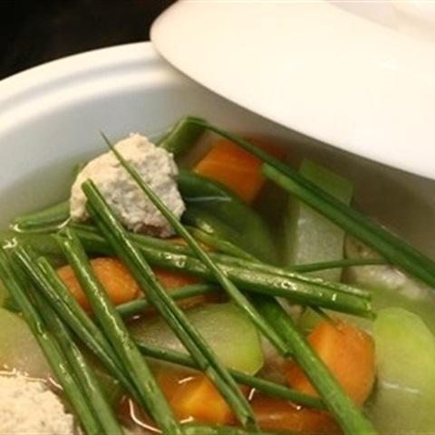 Cách làm canh chả gà rau củ