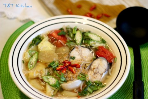 Canh chua cá bông lau