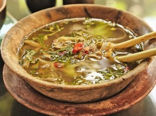 Canh chua cá hong khói