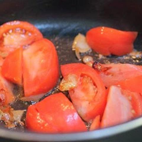 Cách nấu canh chua cá lóc Nam bộ