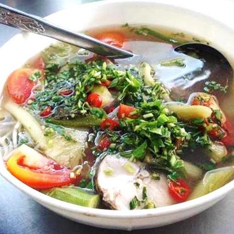 Cách nấu canh chua cá lóc Nam bộ