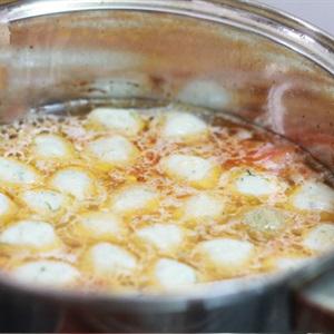 Cách làm canh chua cá viên