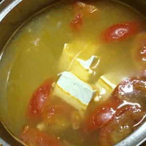 Cách nấu canh chua cay nấm kim châm đậu hũ